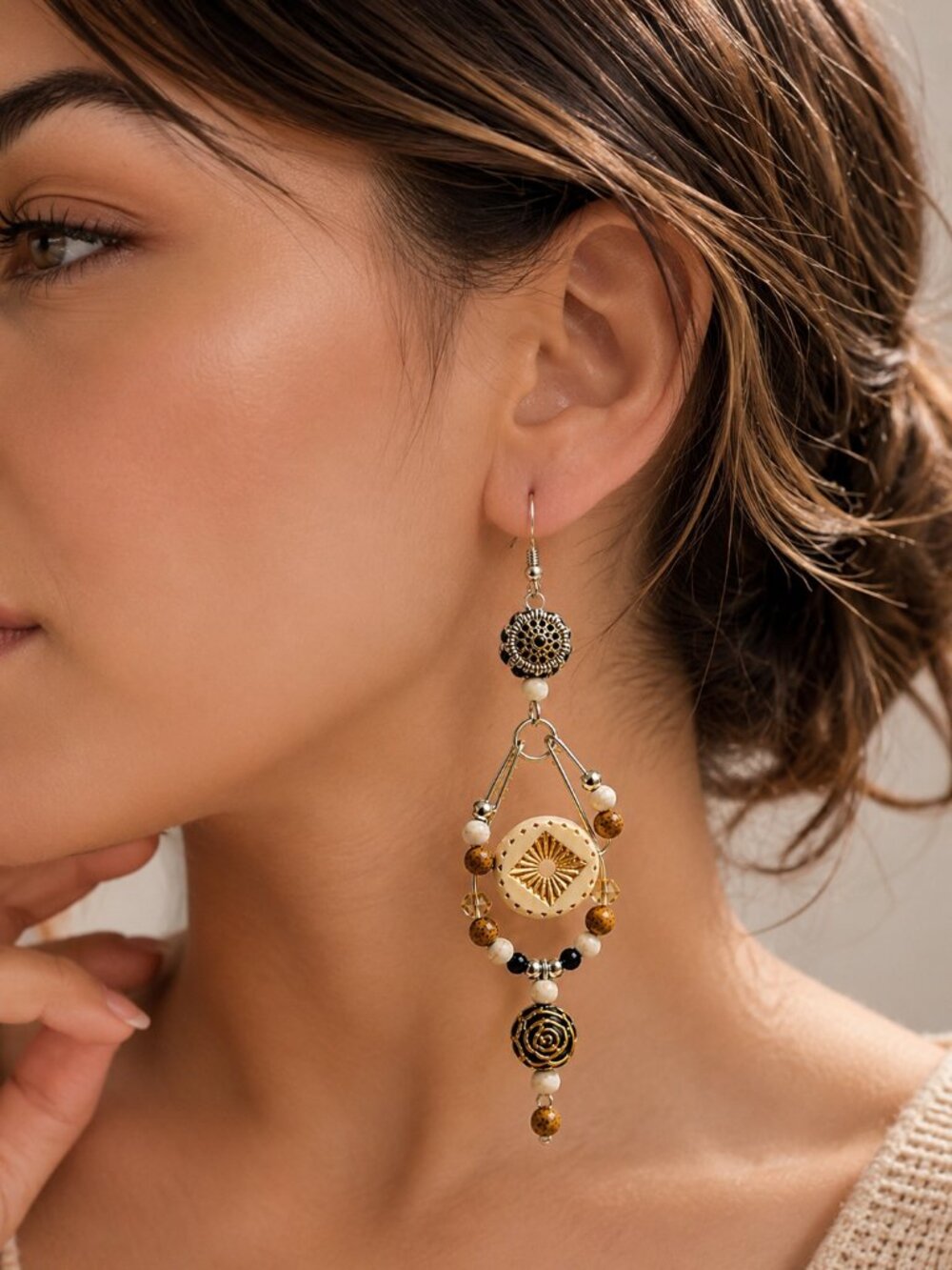 Boucles d’oreilles unique bohème chic légères, pierres naturelles et verres